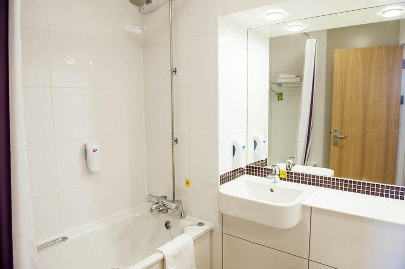 Premier Inn Aylesbury Eksteriør billede